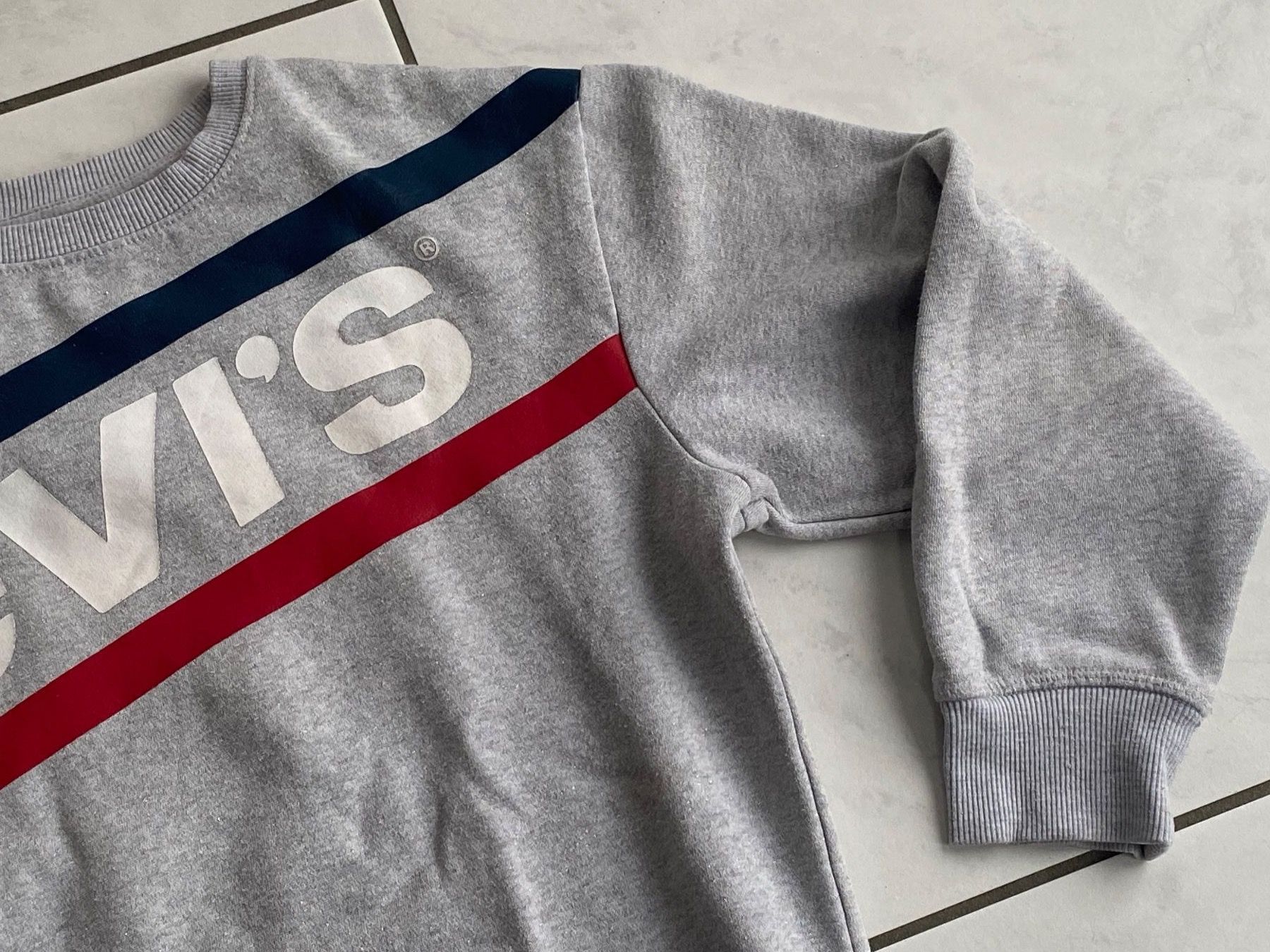 Levi's Maglioni & Felpe: LEVIS sweat 16ans/164cm – Usato da domdidier venduto da picolo99 2
