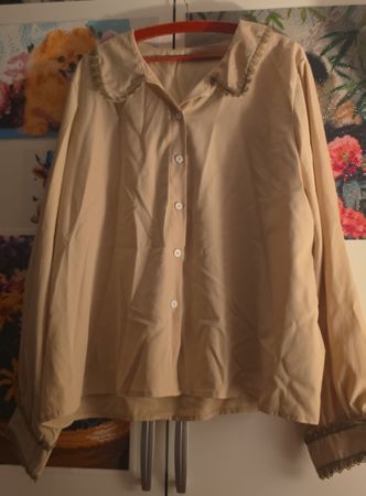 Chemisier beige élégant avec détails dentelle - Taille xxl