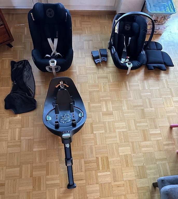 Seggiolini per auto: Cybex Kindersitz + Maxi – Usato da Thalwil venduto da hga_s2js 2