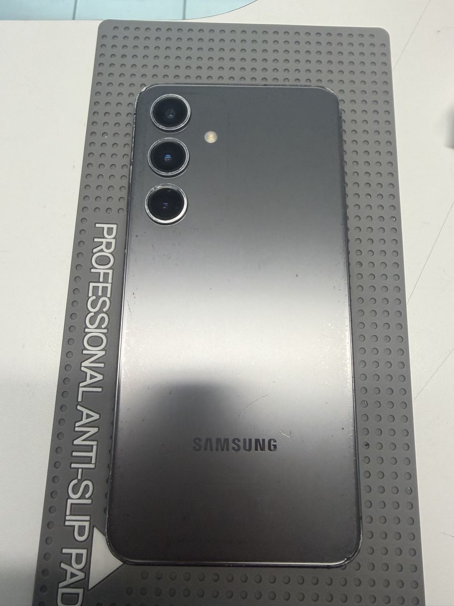 Samsung Telefoni cellulari / Smartphones: Samsung Galaxy S24 128go – Usato da Yverdon-les-Bains venduto da ame_7f2x 1