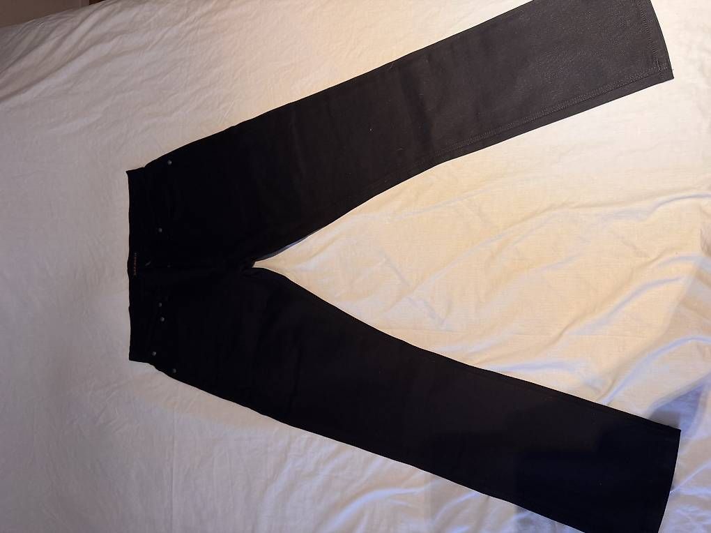 Jeans: Jeans Schwarz Mavi – Usato da Regensdorf venduto da Jazmyn307