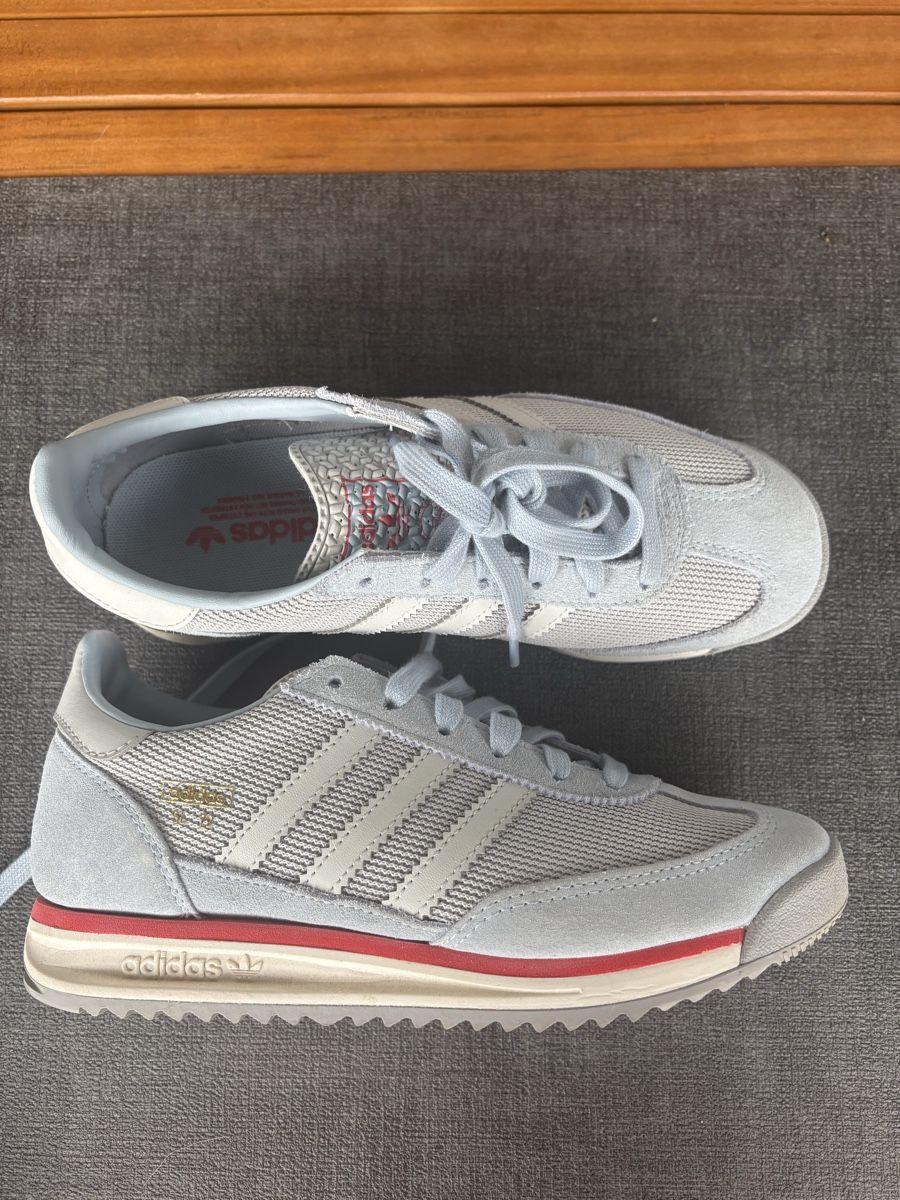 Adidas Chaussures hommes: Adidas Hellblau 38 2/3 – D'occasion à Pfungen par carmenwkatze 1