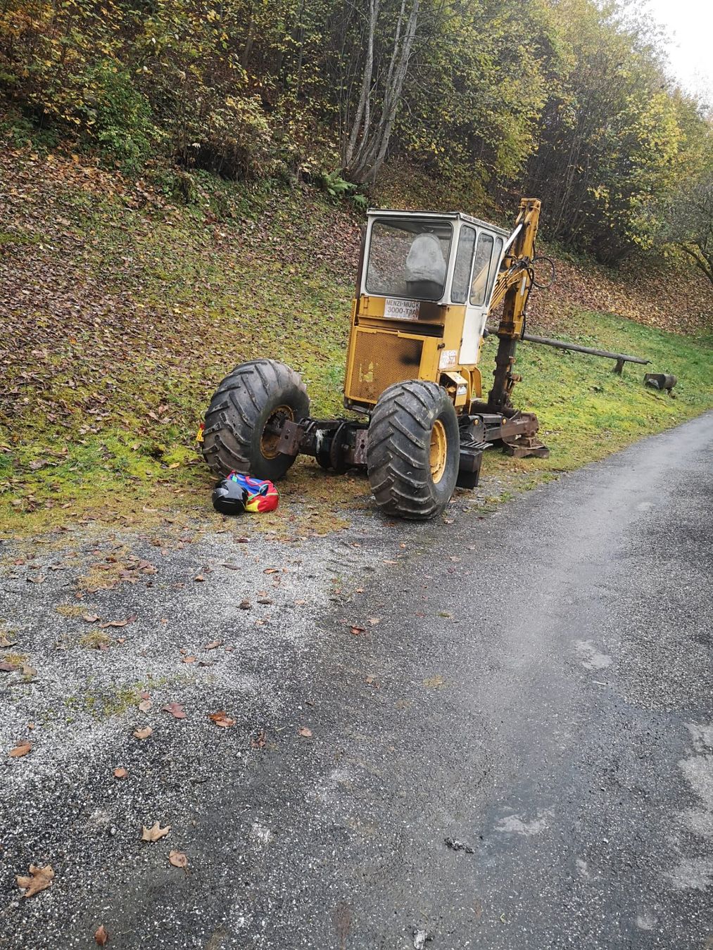 Menzi Muck Excavateurs: Schreitbagger Menzi Muck 3000 mit Teleskoparm – Défectueux à Conters par Fer_k9f6 1