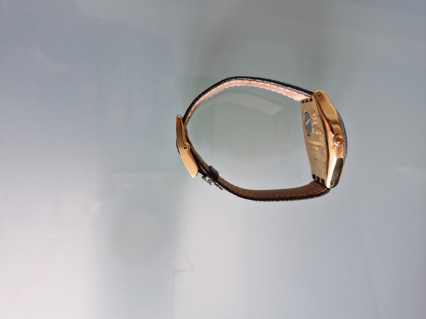 Swatch Orologi: SWATCH IRONY / GOLD – Usato da Bulle venduto da italicum 3