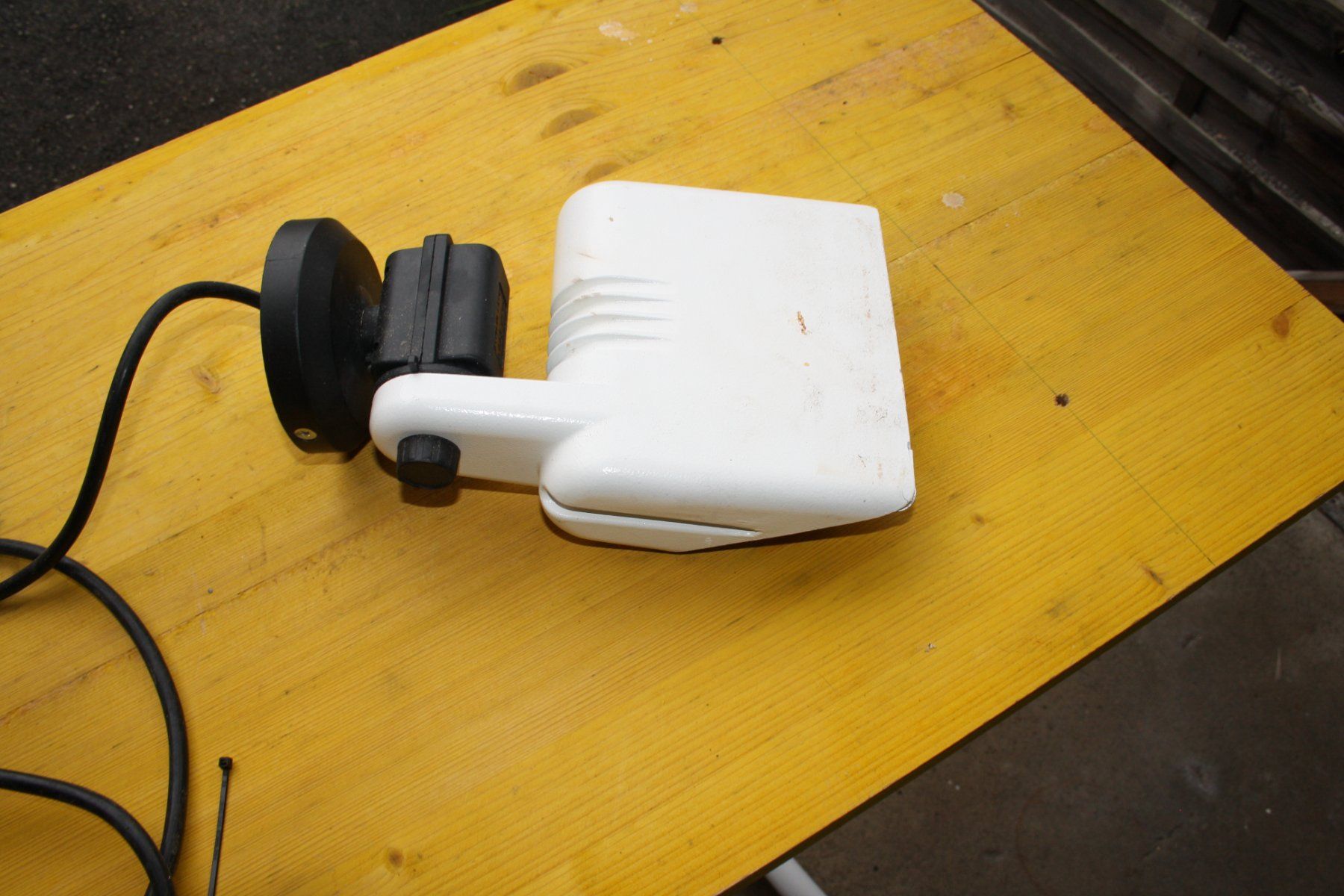 Lampen: LAMPE – Gebraucht aus Wauwil von Pneuedy 5