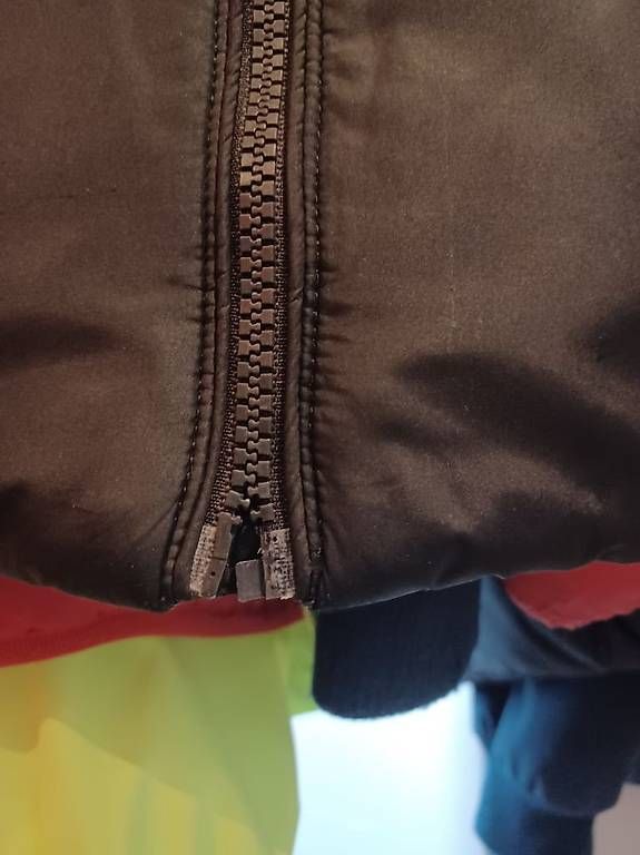 Jacken: Tommy Hilfiger Original Jacke – Gebraucht aus Emmenbrücke von Ddagi 2