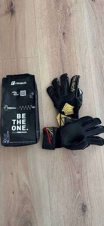 Reusch Kinderhandschuhe: Torwardhandschuhe Reusch – Gebraucht aus Lützelflüh-Goldb von boe_ql9s