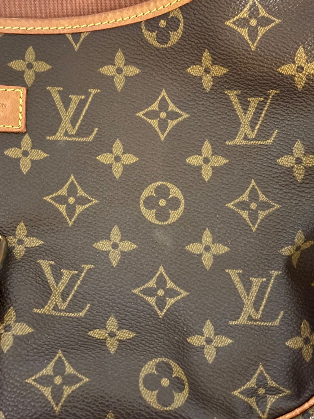 Louis Vuitton Sacs: Louis Vuitton Saumur – D'occasion à Wetzikon ZH par Deba26 9