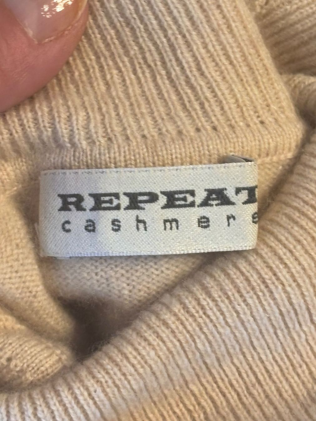 Repeat Pulls & Sweat-shirts: Repeat Rollkragenpullover 100% Cashmere – D'occasion à St. Margrethen SG par dijanaO 7
