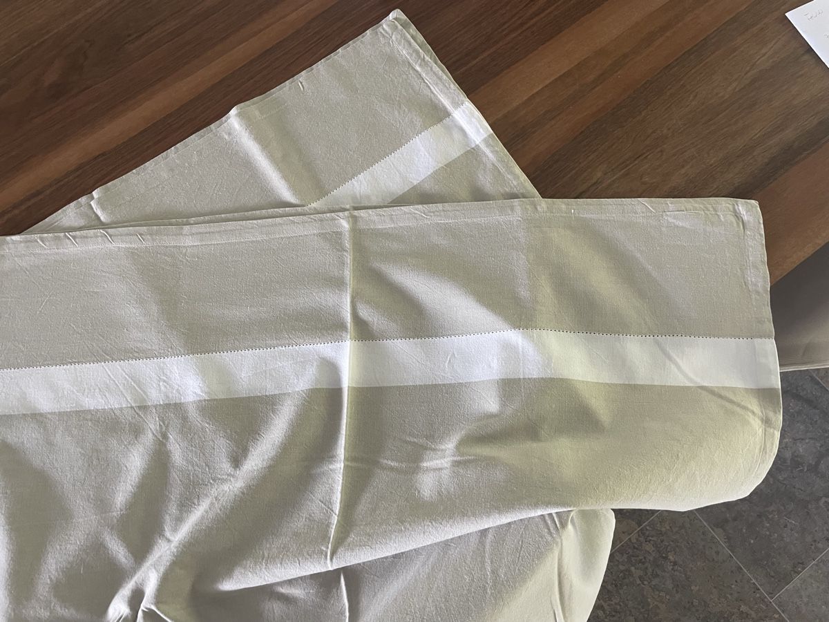 Sonstige Tischwäsche: 2 Tischdecken beige/weiss ca178 x 178 cm quadratisch – Gebraucht aus Gockhausen von AnneT07 5