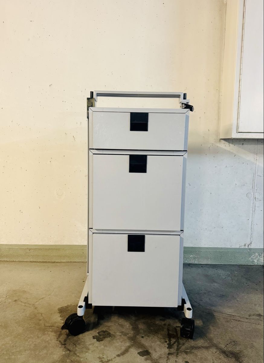 USM Banconi: USM Haller Rollcontainer  – Usato da Stansstad venduto da vlaska80
