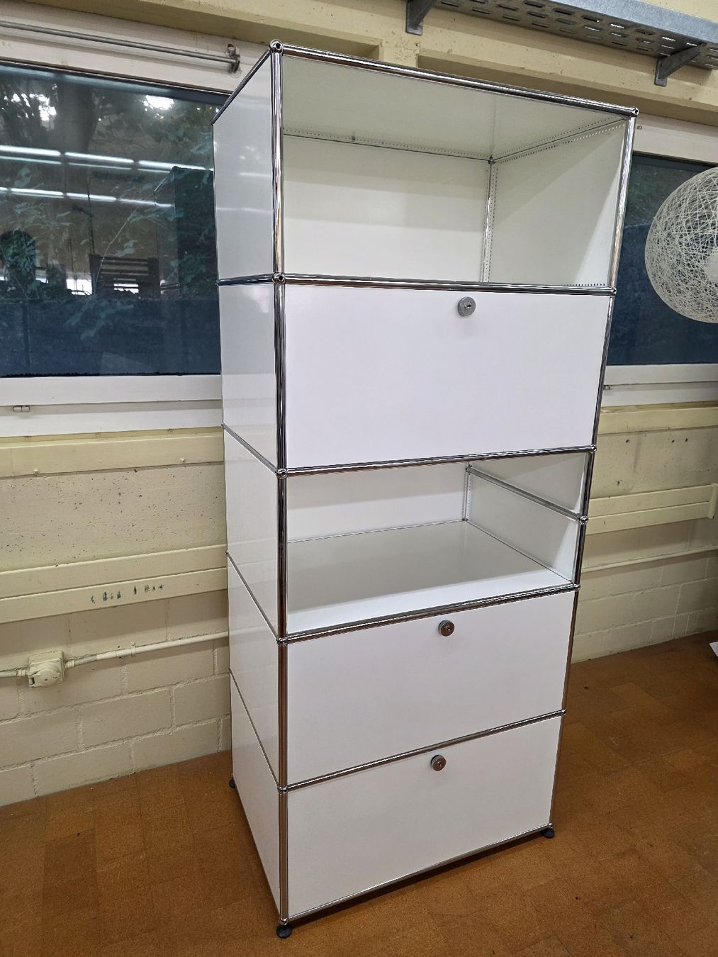 USM Scaffali: Designer Regal USM Haller weiss – Usato da Lichtensteig venduto da UsedIN 1