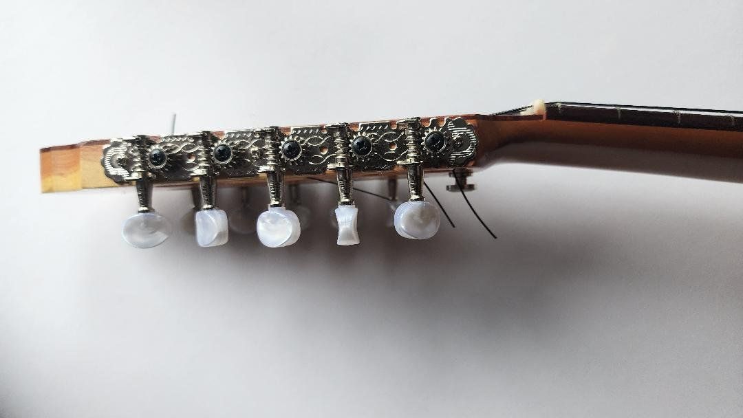 Strumenti musicali: Profi Charango aus Peru + Transportasche, Neu!! – Nuovo (secondo la descrizione) da Lima- Peru venduto da Alpaka-Haus 5