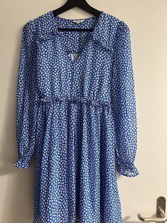Lotti di vestiti: 3 Blumenkleider Gr. S – Usato da Tuggen venduto da Tantas 2