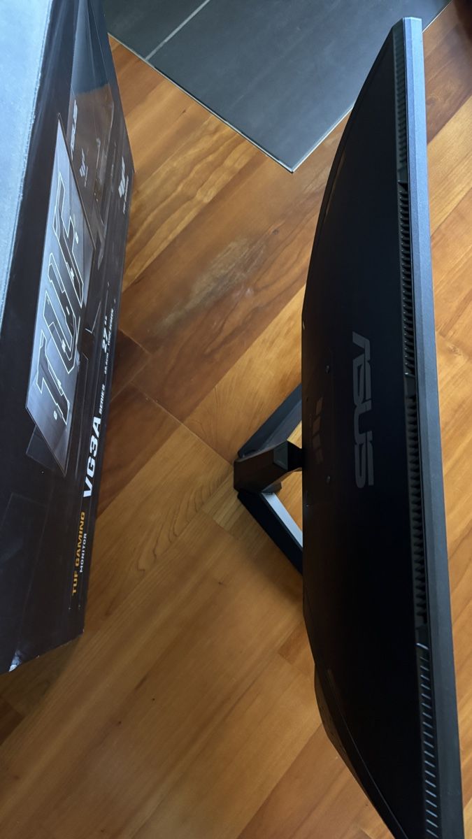 Ecrans: Asus TUF GAMING Monitor  – Neuf (Voir description) à Thun par joa_696w 2