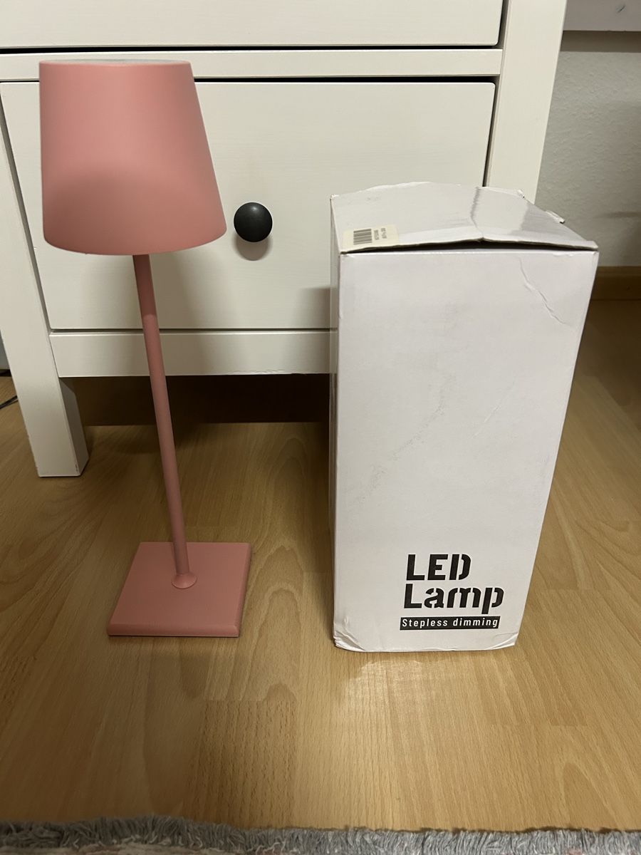 Lampade: LED-Akku-Tischleuchte – Usato da Füllinsdorf venduto da ayb_2dqg