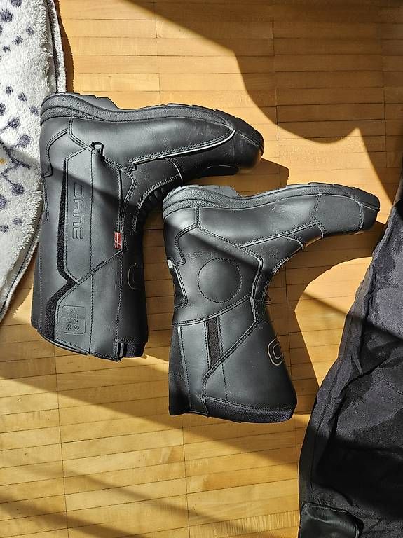 Scarpe da donna: Mottorradstiefel Damen Gr. 39 – Usato da Zürich venduto da Sabineda 2