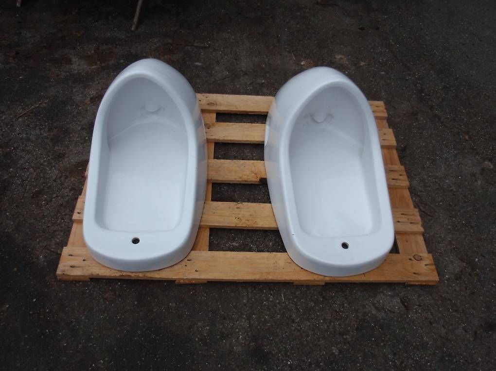 WC: Pissoir Typ 4009.0 – Usato da Thörishaus venduto da Bauteilboerse_T-haus