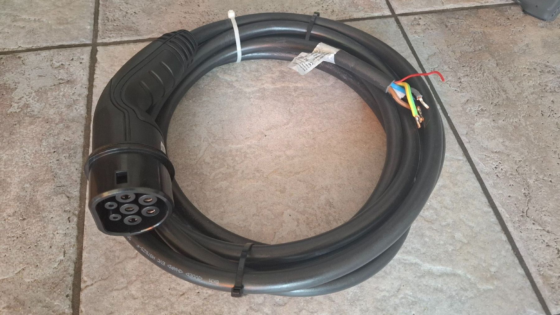 Cavi: LogiLink Auto Ladekabel Pigtail Typ2 CEVDE-32A ca. 3 m OFFEN – Nuovo (secondo la descrizione) da Watt venduto da Gubrist