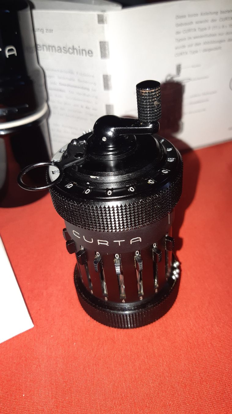Taschenrechner: CURTA calculateur 1955 – Gebraucht aus Chésopelloz von Toino95 3