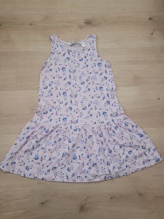Kleid 122/128