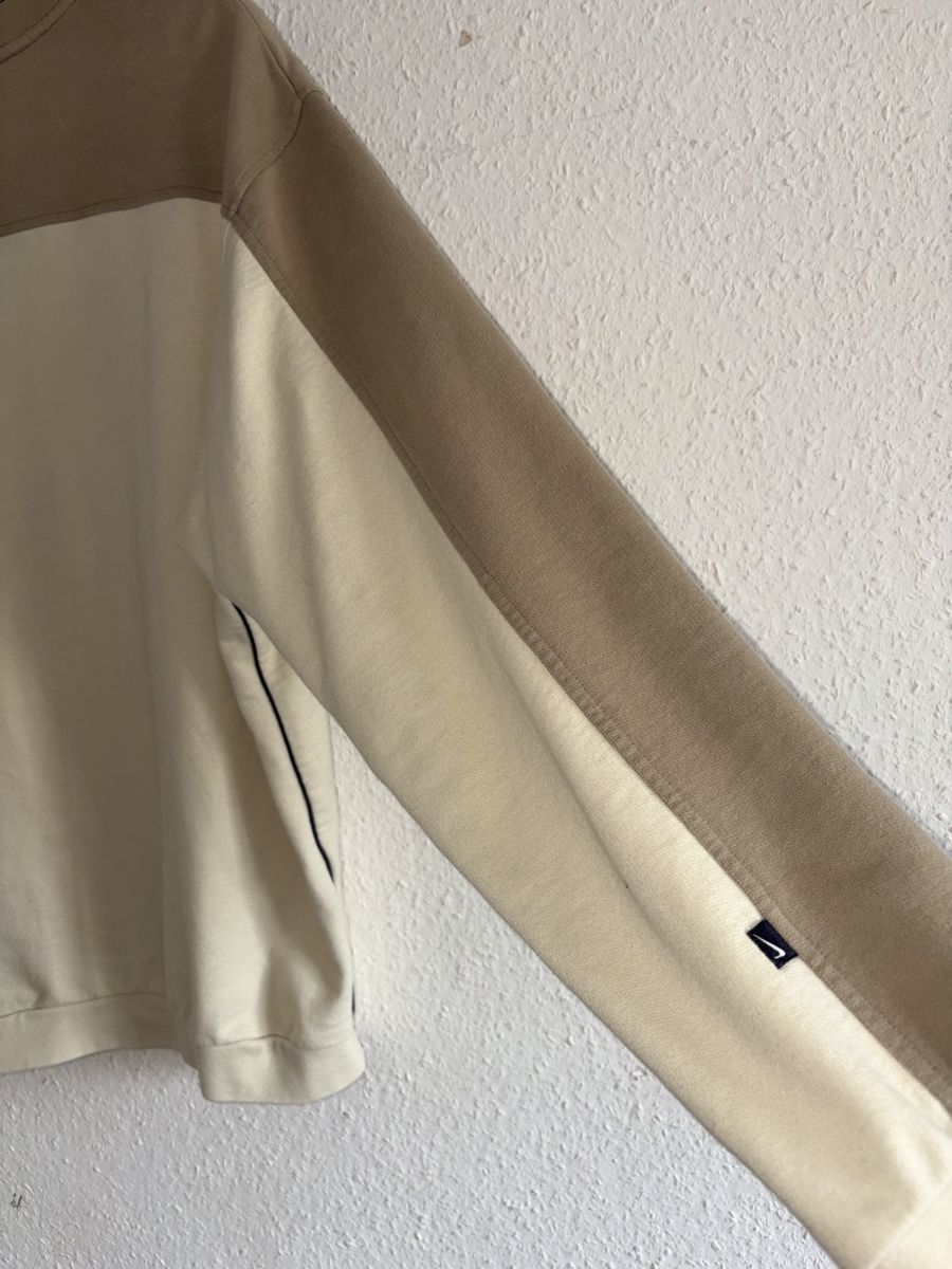 Nike Pulls & Sweat-shirts: Pull Nike XL col V couleur crème/marron – D'occasion à Genève par xamime 3