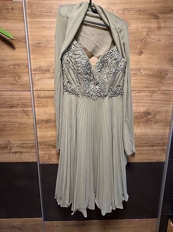 Kleider: Neues Damen Abendkleid Gr.38 – Gebraucht aus Seedorf UR von Lia_mia