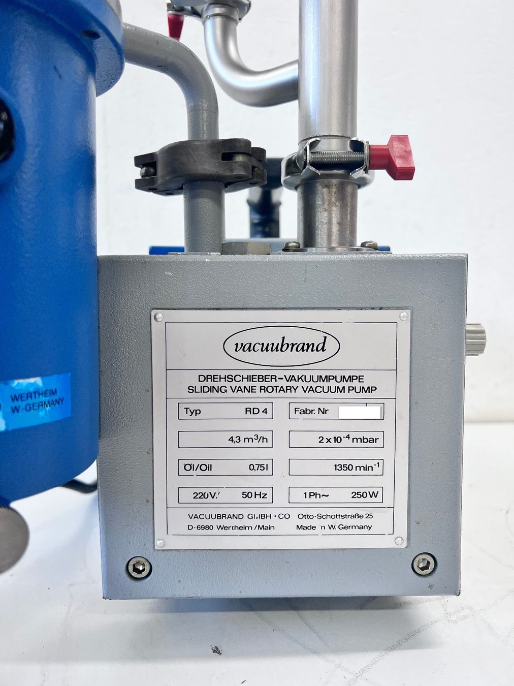 Accessori da laboratorio: Vacuubrand RD4 Drehschieber Vakuumpumpe – Usato da Niederdorf venduto da LeptonAG_Labor 5