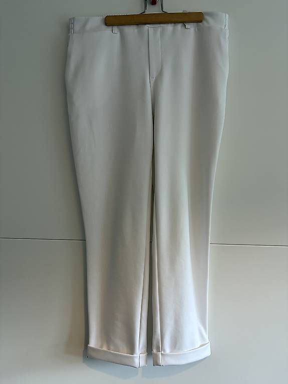 Pantaloni: Weisse Hose Grösse 40 – Usato da Basel venduto da Annikalypse 3