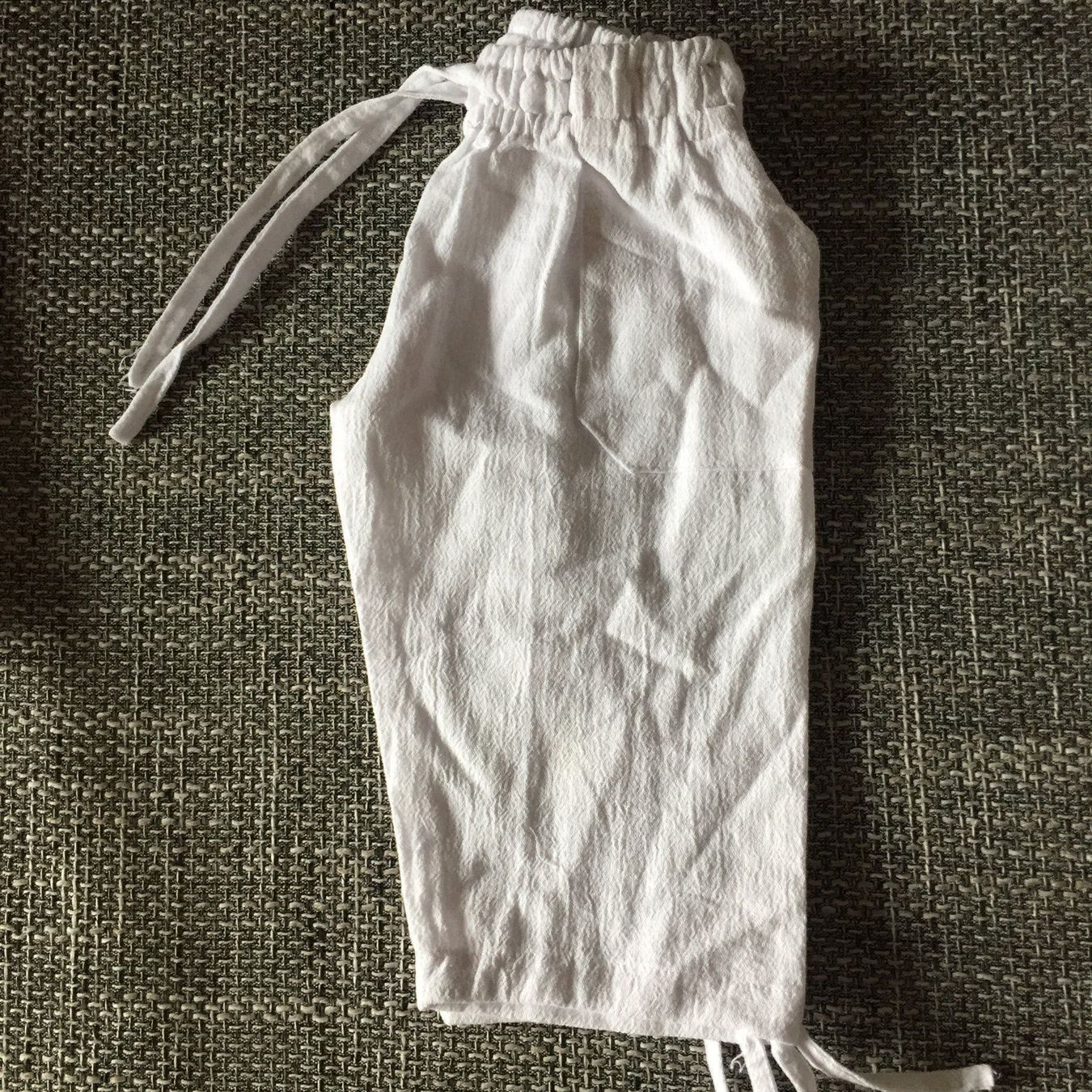 Kostüme: Hemd und Hose bestickt, bis ca.15 Monate – Neu und originalverpackt aus Gümligen von Xochitl 4