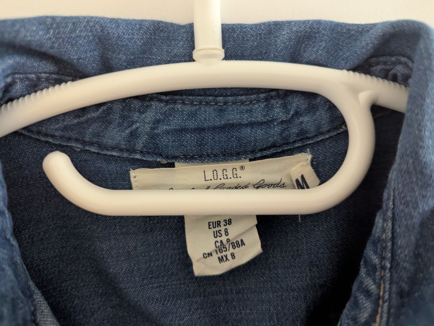 H&M Blusen: H&M | Hemdbluse Jeans | Grösse M – Gebraucht aus Wolfhausen von janine621 1