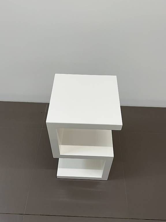 Tavoli: Sofatischchen 32 x 32 x 59 – Usato da Wilen b. Wil venduto da Sarah3 1