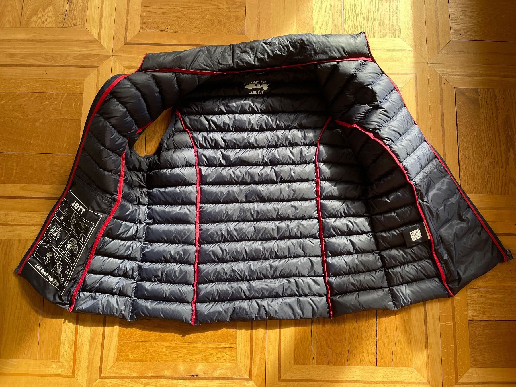 Jott Gilets & Westen: Jott Seda Daunengilet Gr. M schwarz – Neu (gemäss Beschreibung) aus Zürich von Balanca 1