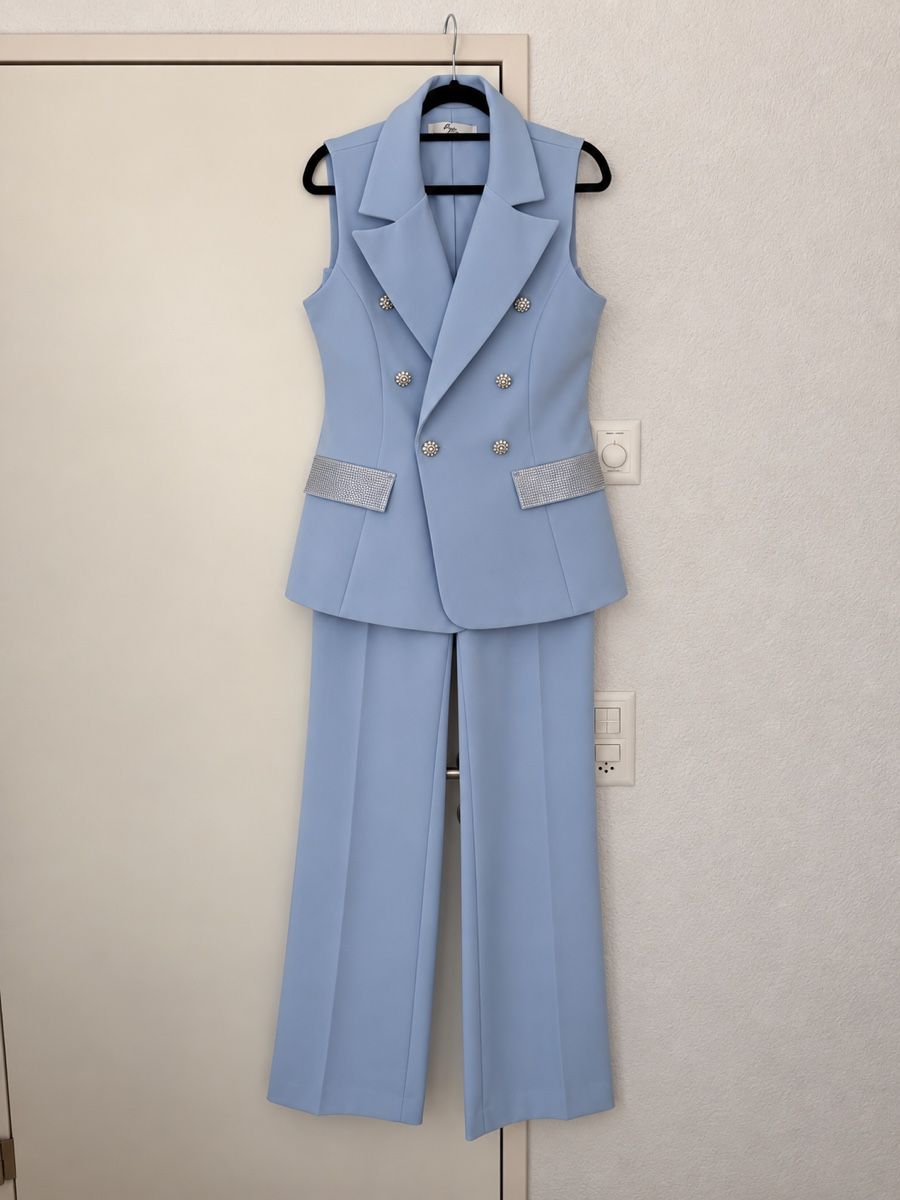 Anzüge & Kostüme: Completo donna elegante azzurro – Neu (gemäss Beschreibung) aus Würenlingen von Flore-h 1