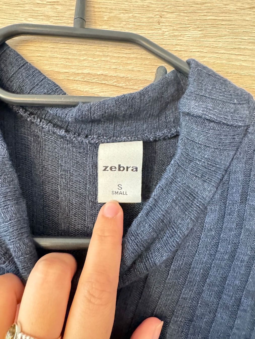 Zebra Robes: Robe bleue manches longues – D'occasion à Montreux par iizaa811 1