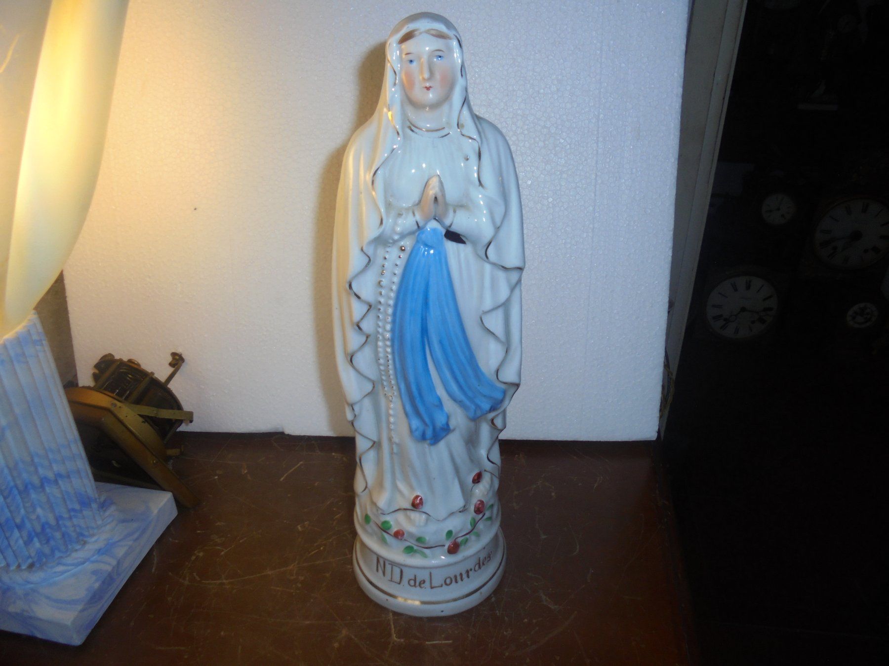 Figuren: Antike Porzelanfigur ca. 1940 – Gebraucht aus Camorino von Hunpete