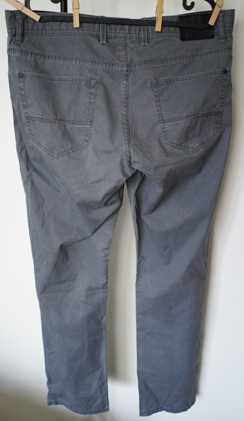 C&A Hosen: Pantalon Westbury C&A, taille 36/32, gris – Gebraucht aus Grand-Lancy von Morriganne 1