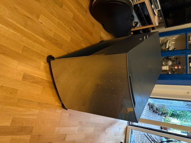 Schränke: Hängereiterschrank – Gebraucht aus Zürich von Maggiatal 4