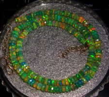 42 Crt Natural Ethiopian Welo Opal Beads Necklace fazettiert