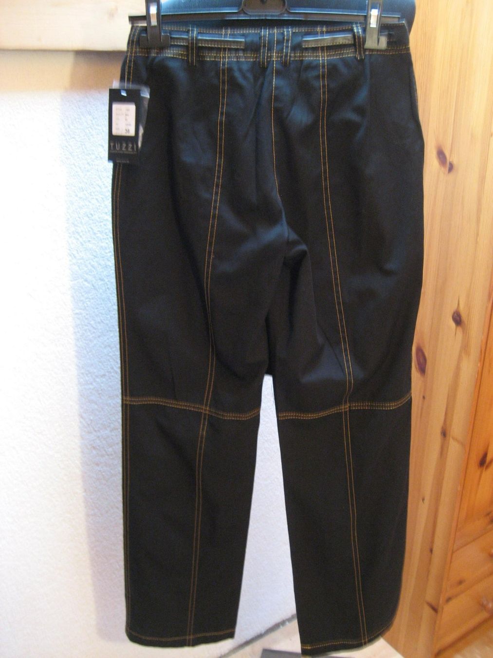 Pantaloni: Pantalon Tuzzi taille 36, neuf – Nuovo e nell'imballaggio originale da Delémont venduto da marryb 2