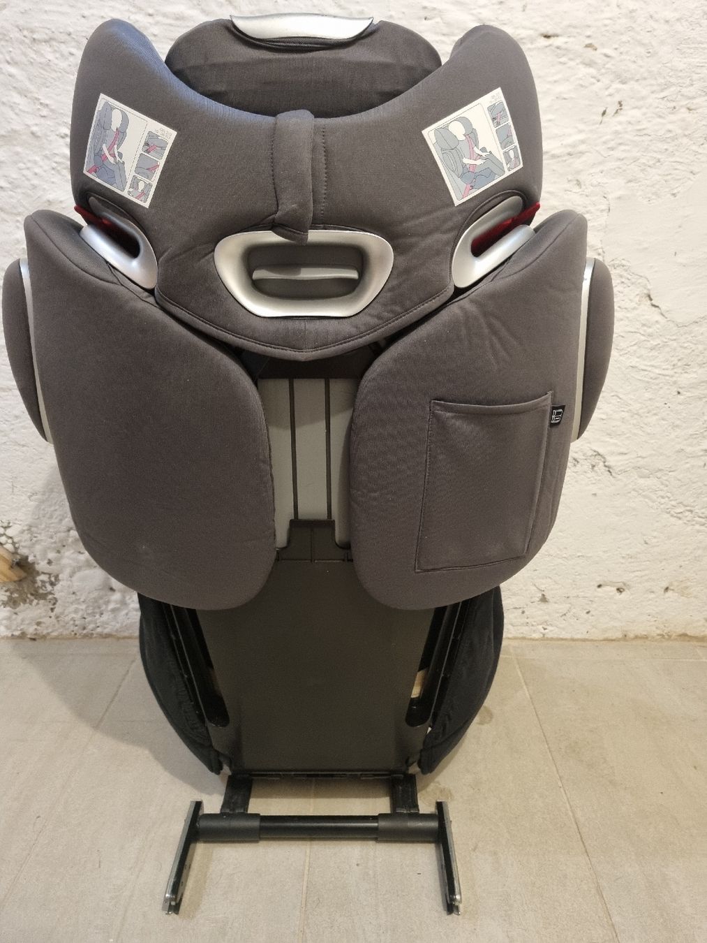 Cybex Auto-Kindersitze: Cybex Solution Q2-Fix Autositz grau 15-36 kg  – Gebraucht aus Basel von ste_2lg2 6