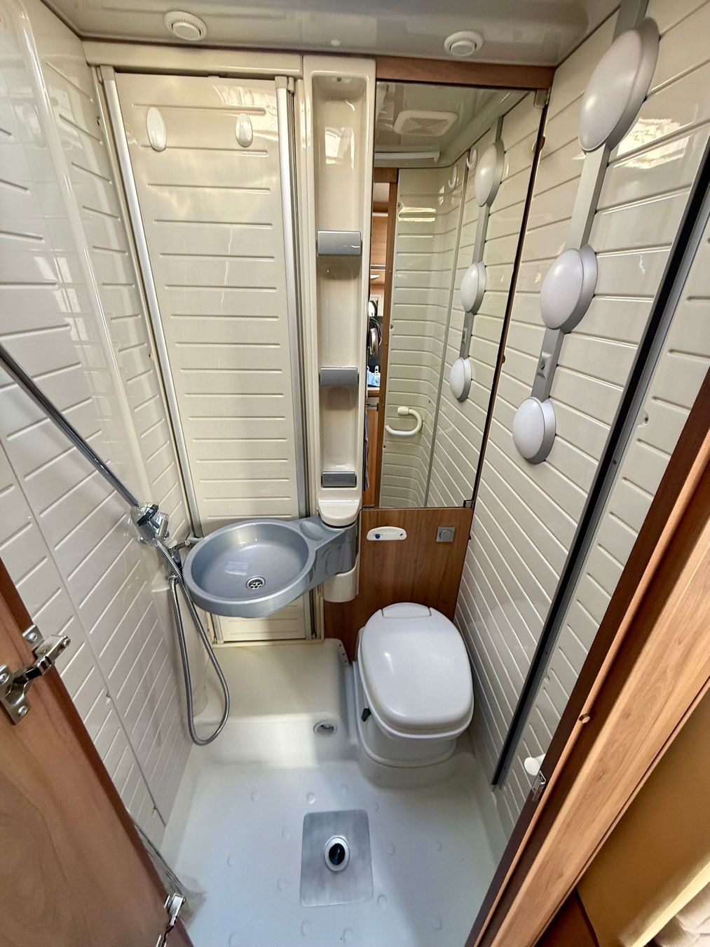 Bürstner Camping Fahrzeuge: Fiat Bürstner TravelVan T620 – Gebraucht aus Otelfingen von inf_2rkm 7
