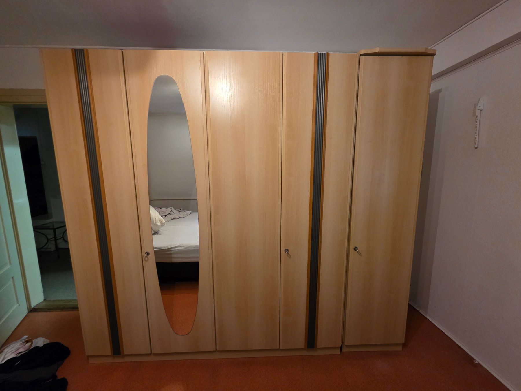 Armadi: Schrank mit separatem teil – Usato da Brugg AG venduto da rup_55tj