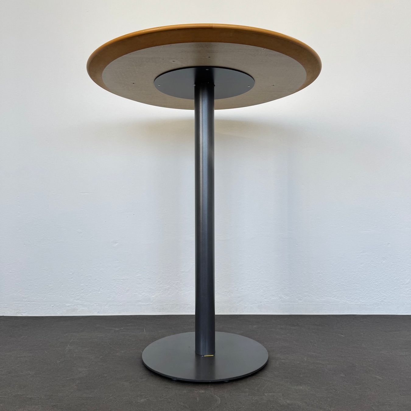 Tavoli: Ergodata System Desk Stehbartisch Rund 900 mm - – Usato da Schönenwerd venduto da mcofficeshop 3
