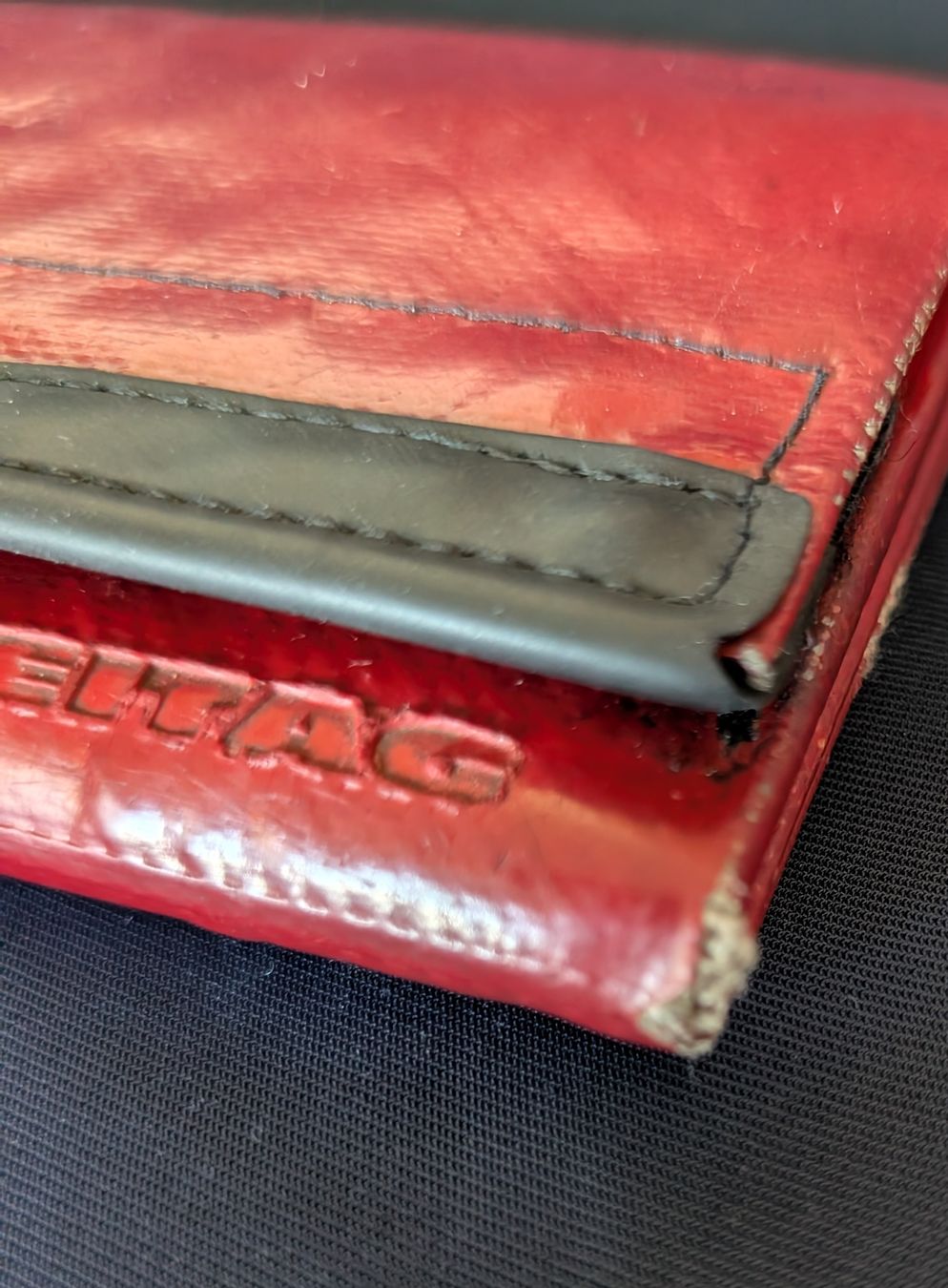 Portafogli: Freitag Portemonnaie, rot – Usato da Münsingen venduto da Rehtre 3