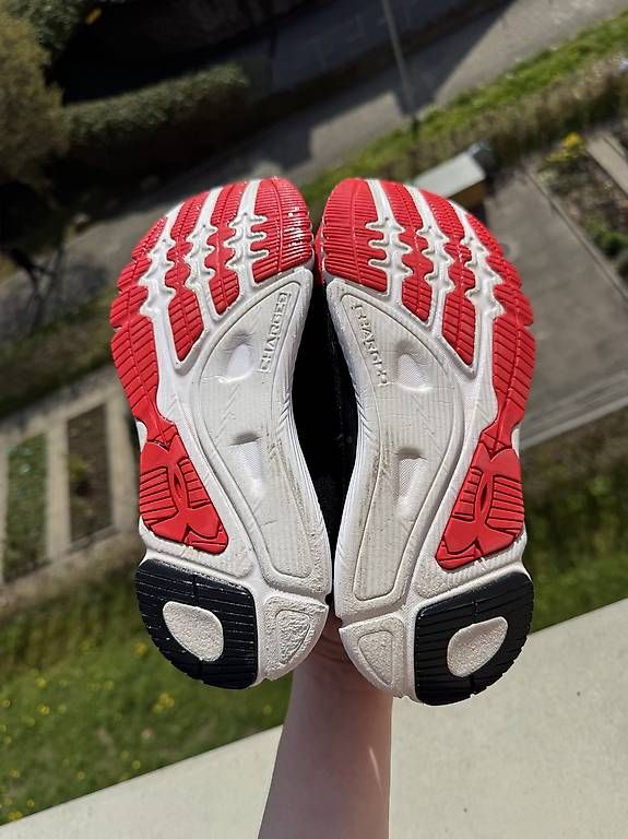 Scarpe da uomo: Under Armour Trainingsschuhe (43) – Usato da Zürich venduto da StereoMinus 2