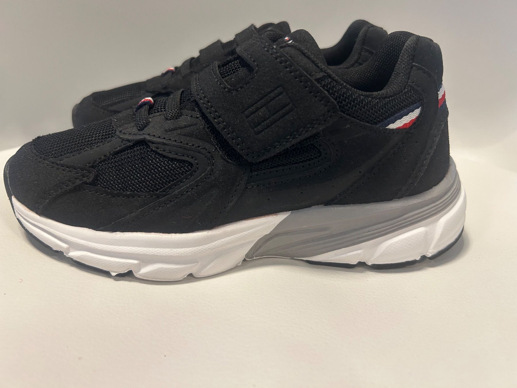 Tommy Hilfiger Scarpe per ragazzi: Baskets Tommy Hilfiger (31) – Nuovo (secondo la descrizione) da Martigny venduto da Inessa020979 2