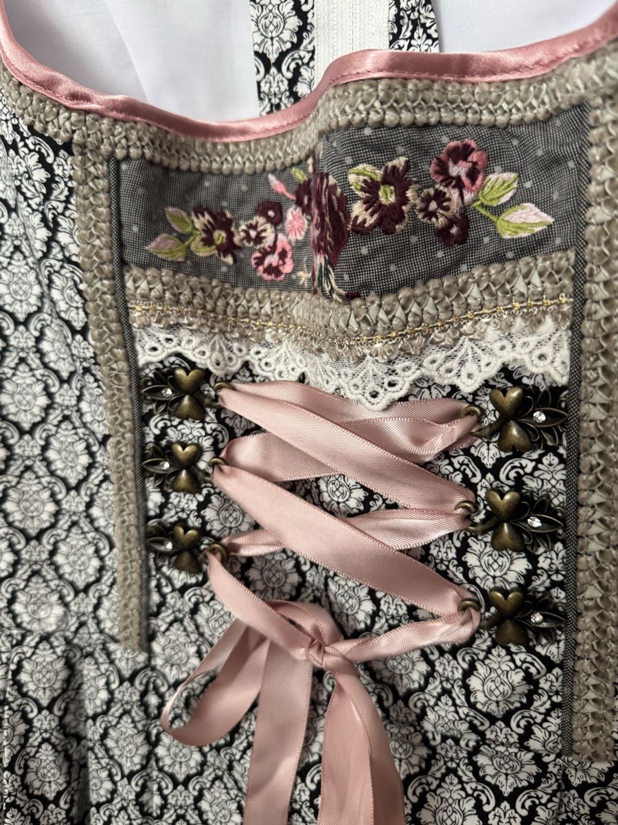 Krüger Robes: Dirndl Krüger Madl Grösse 40 – D'occasion à Uitikon Waldegg par jack264 1