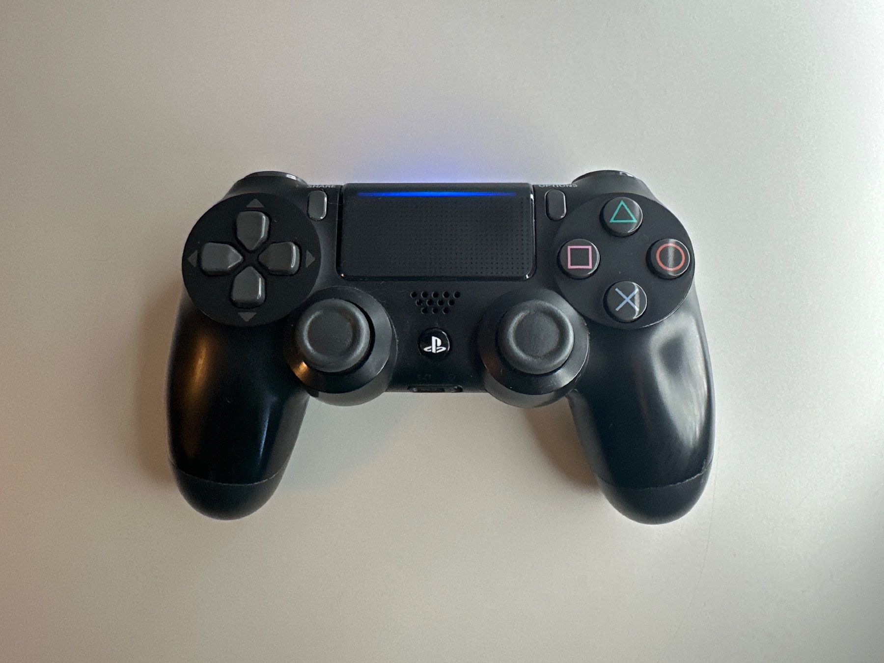 Sony Controller: PS4 Controller V2 – Usato da St.gallen venduto da taduz