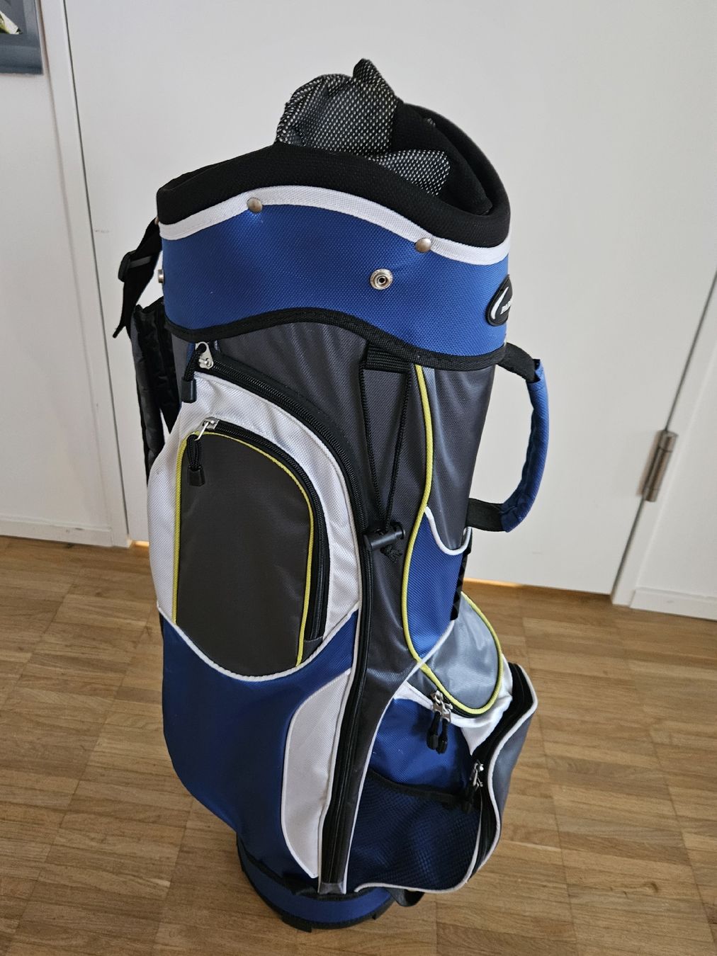 Clubs & Sets: GOLFBAG PARAGON – D'occasion à Zürich par Freblu48 2